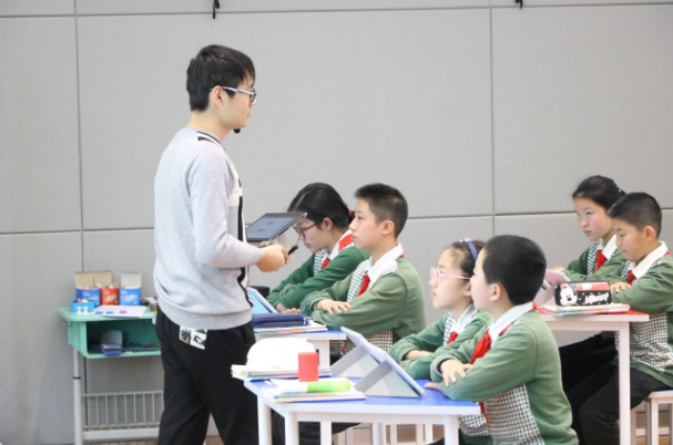 1535535295405390.png 33.png